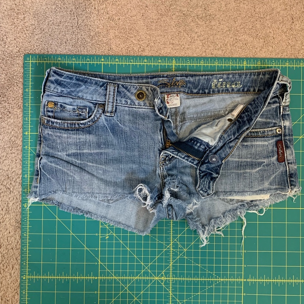 Silver Jeans cutoff denim shorts